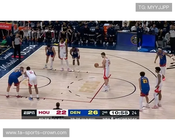 埃迪·琼斯无球跑动提升进攻空间拉开防守差距