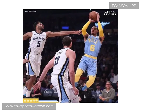 约翰逊突破能力显著提升，挡拆配合助灰熊拉开比分差距